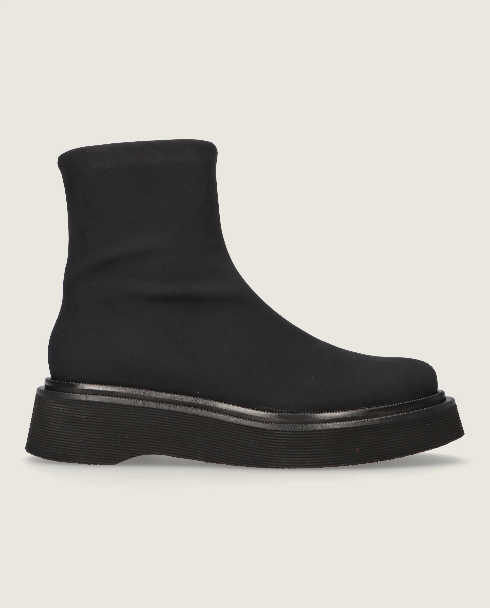 Botines Catherine Negros Tejidos - Image 3