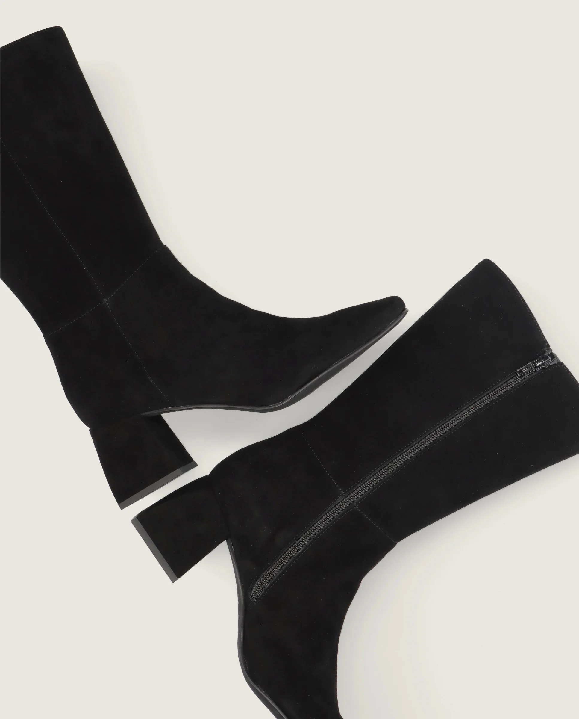 Botines Freja Negros Ante - Image 4