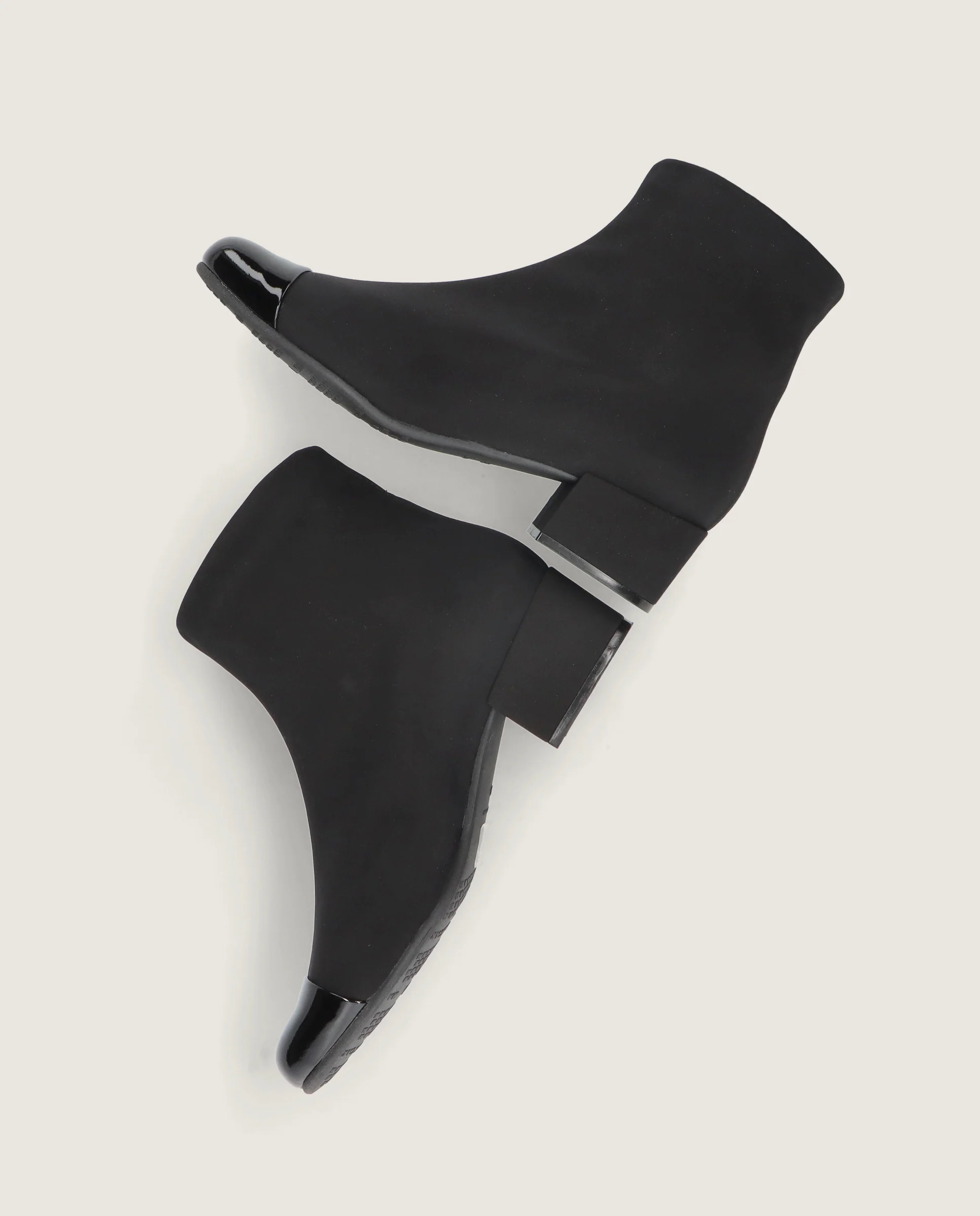 Botines Milan Negros Tejidos - Image 5