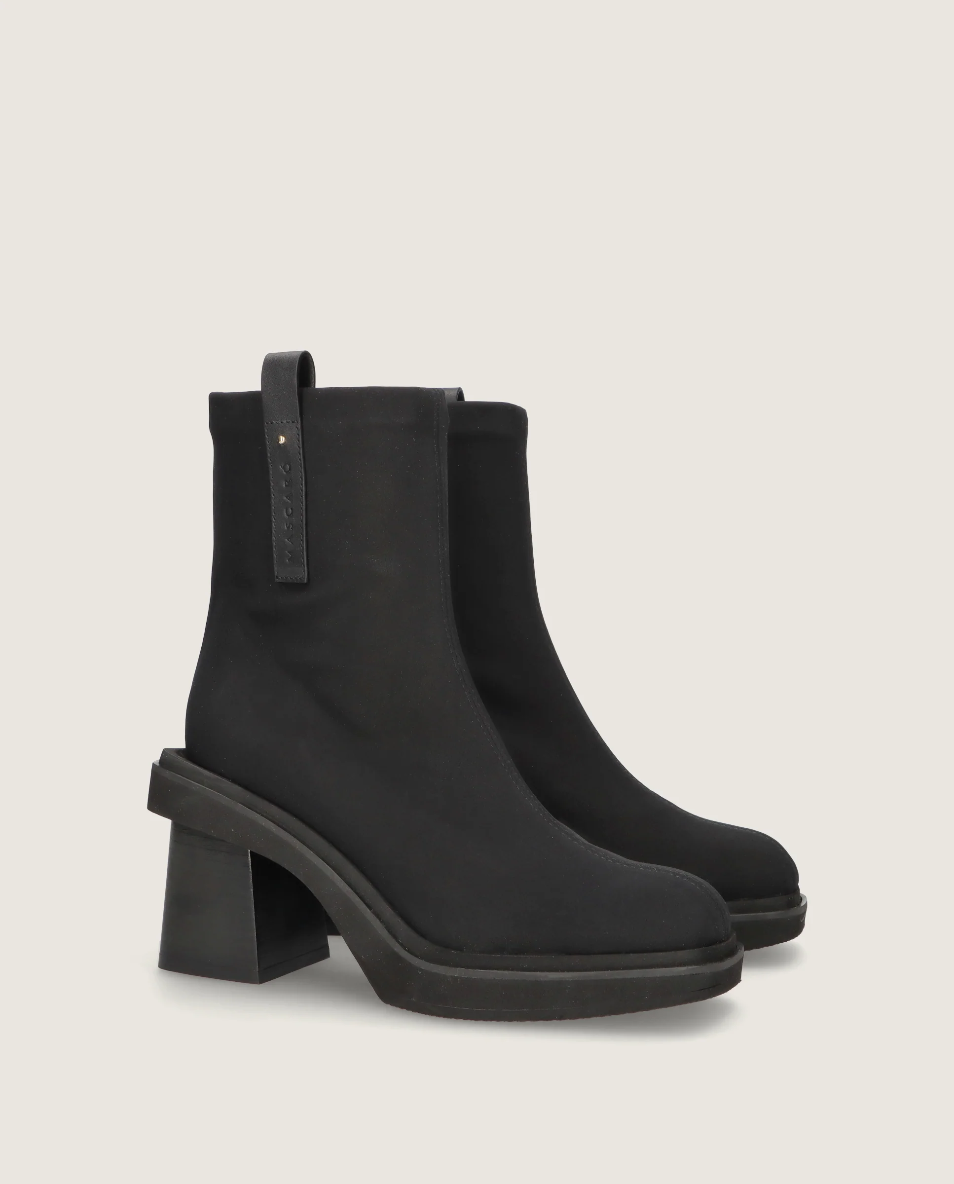 Botines Sandra Negros Tejidos