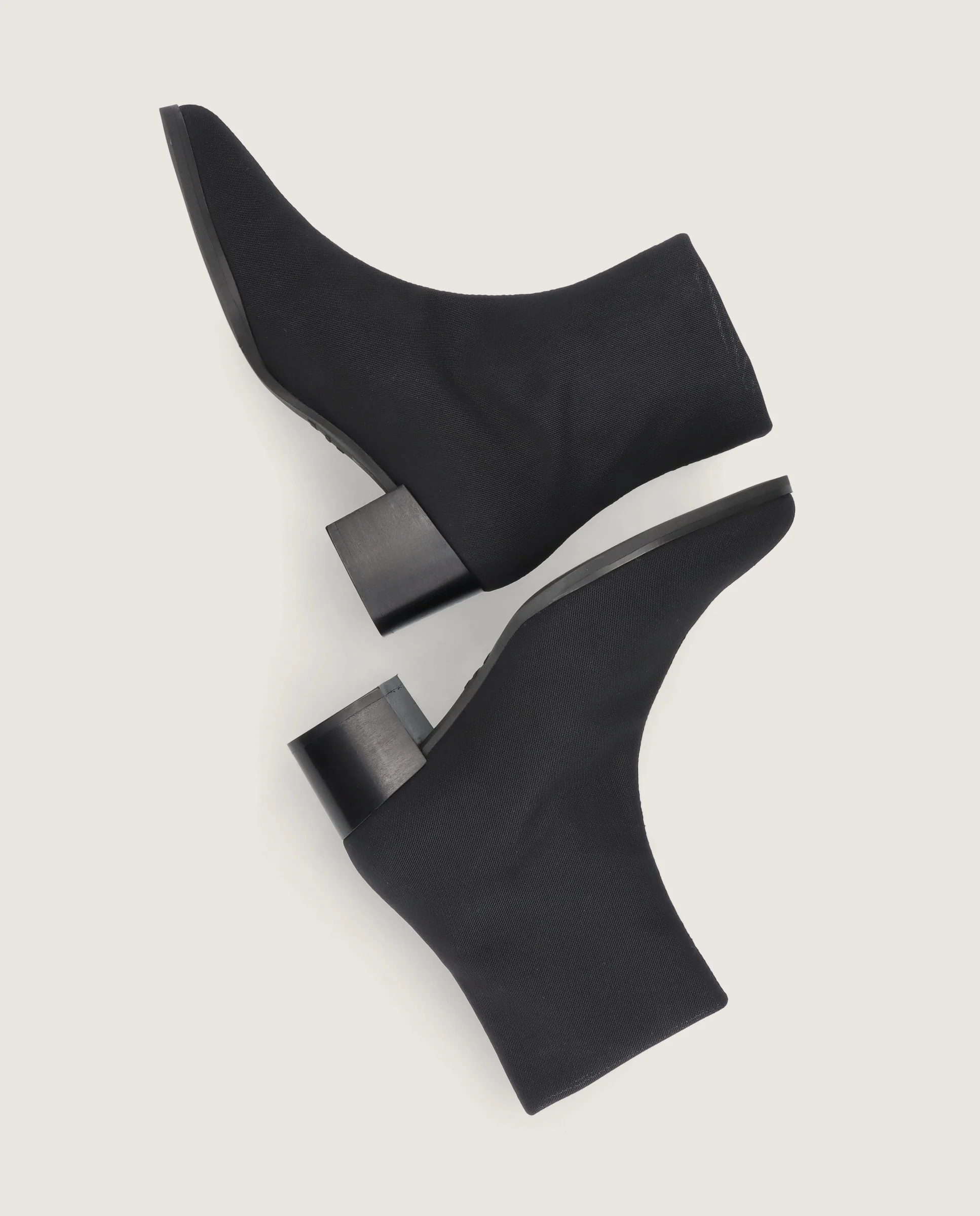 Botines Sharon Negros Tejidos - Image 4