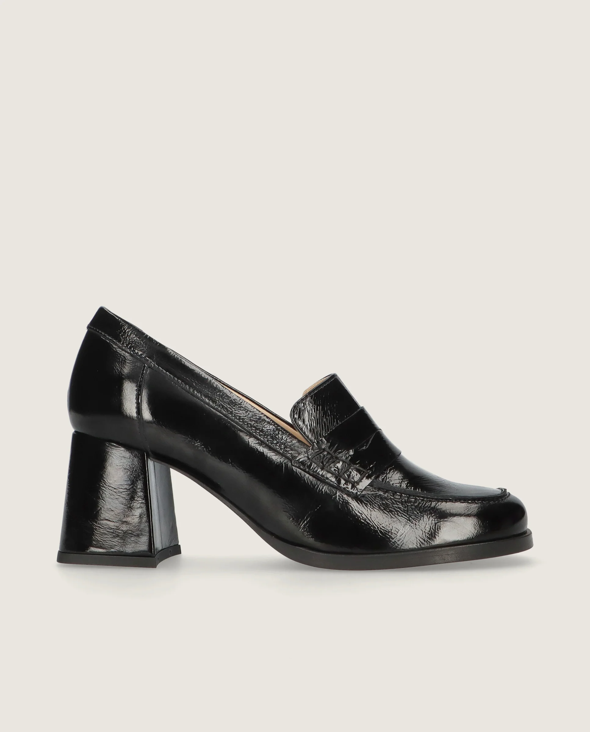 Loafers Talia Negros Charol - Image 3