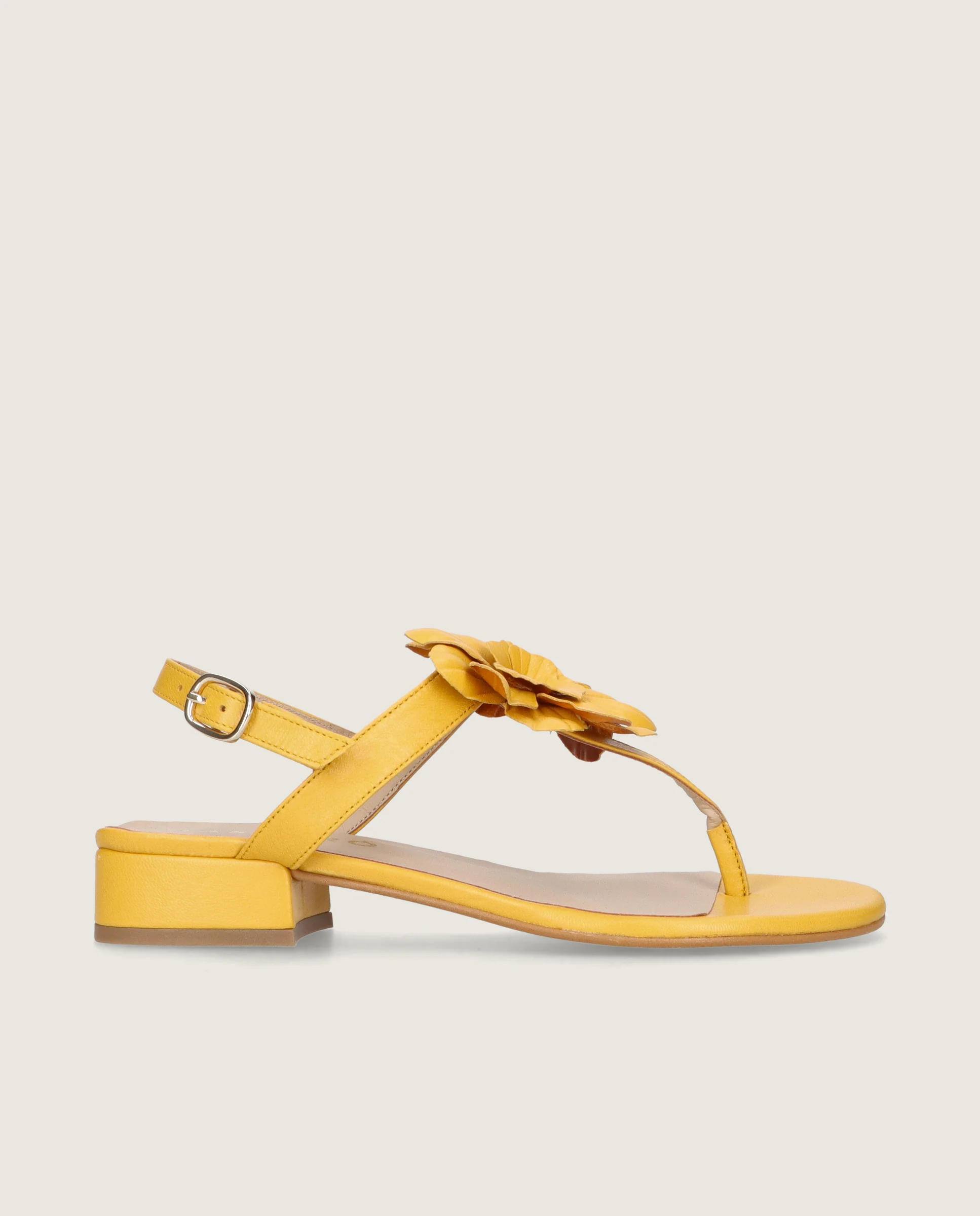 Sandalias Amelie Amarillos Piel - Image 3