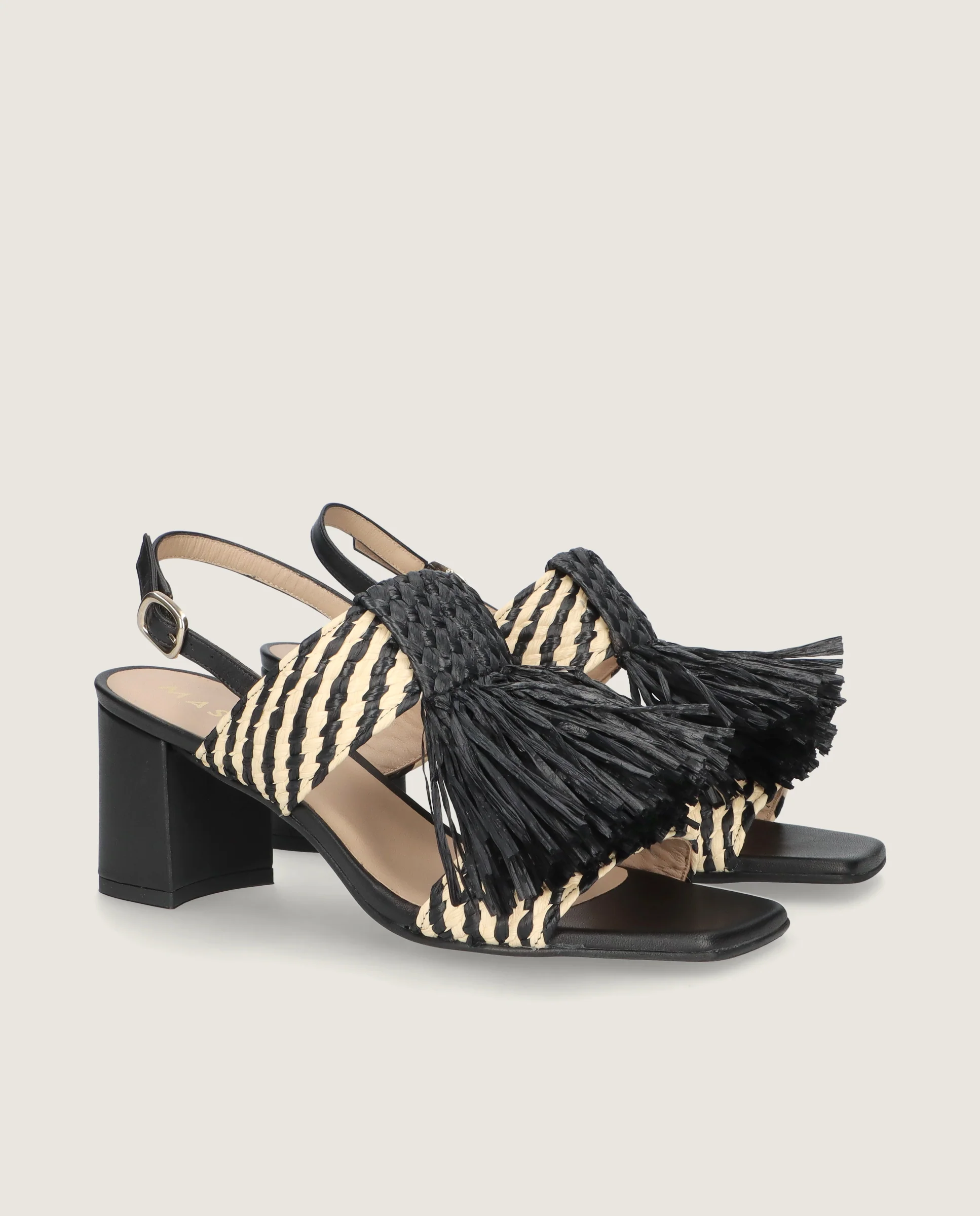 Sandalias Annie Negros Tejidos