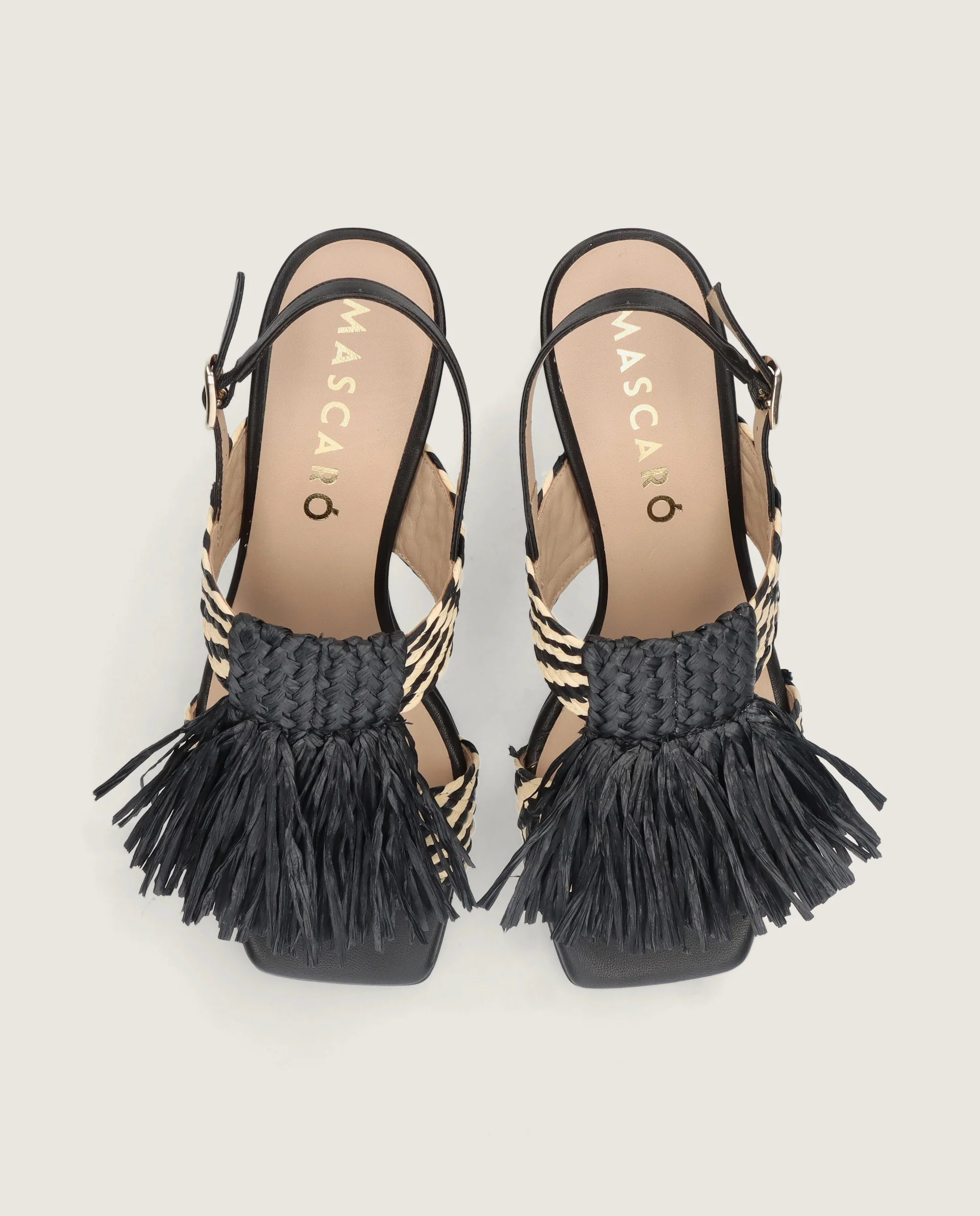 Sandalias Annie Negros Tejidos - Image 2