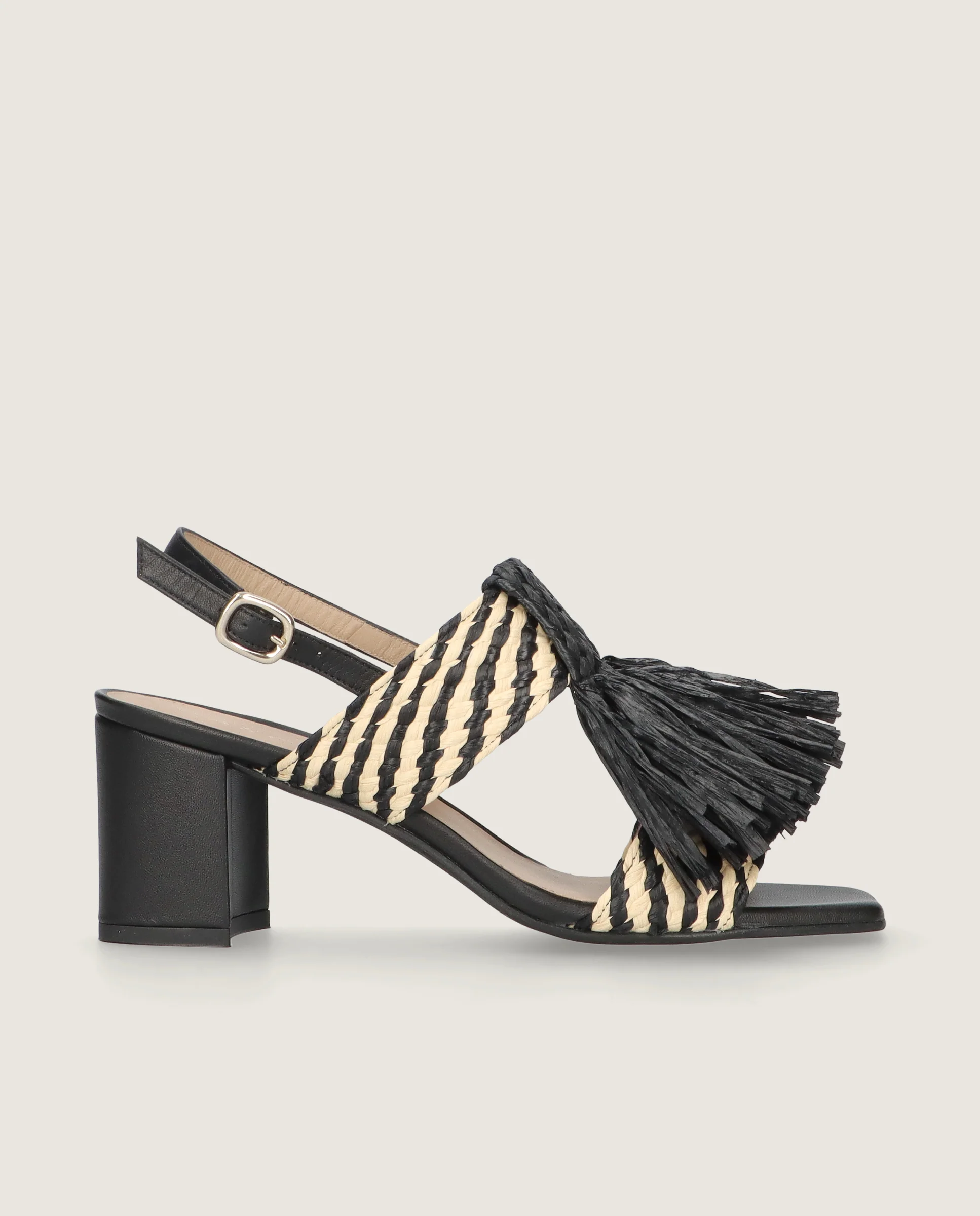 Sandalias Annie Negros Tejidos - Image 3