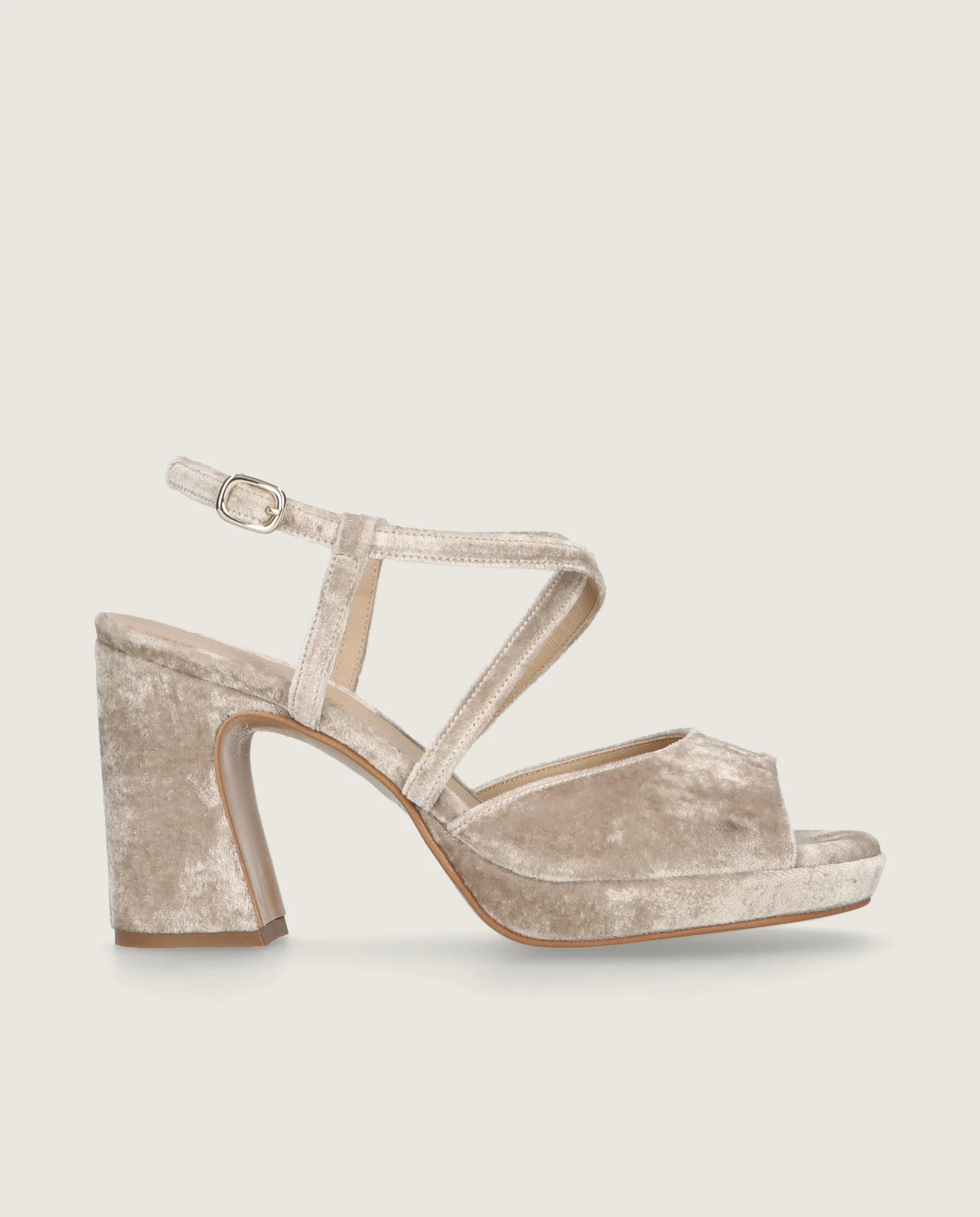 Sandalias Mary Beiges Tejidos - Image 3