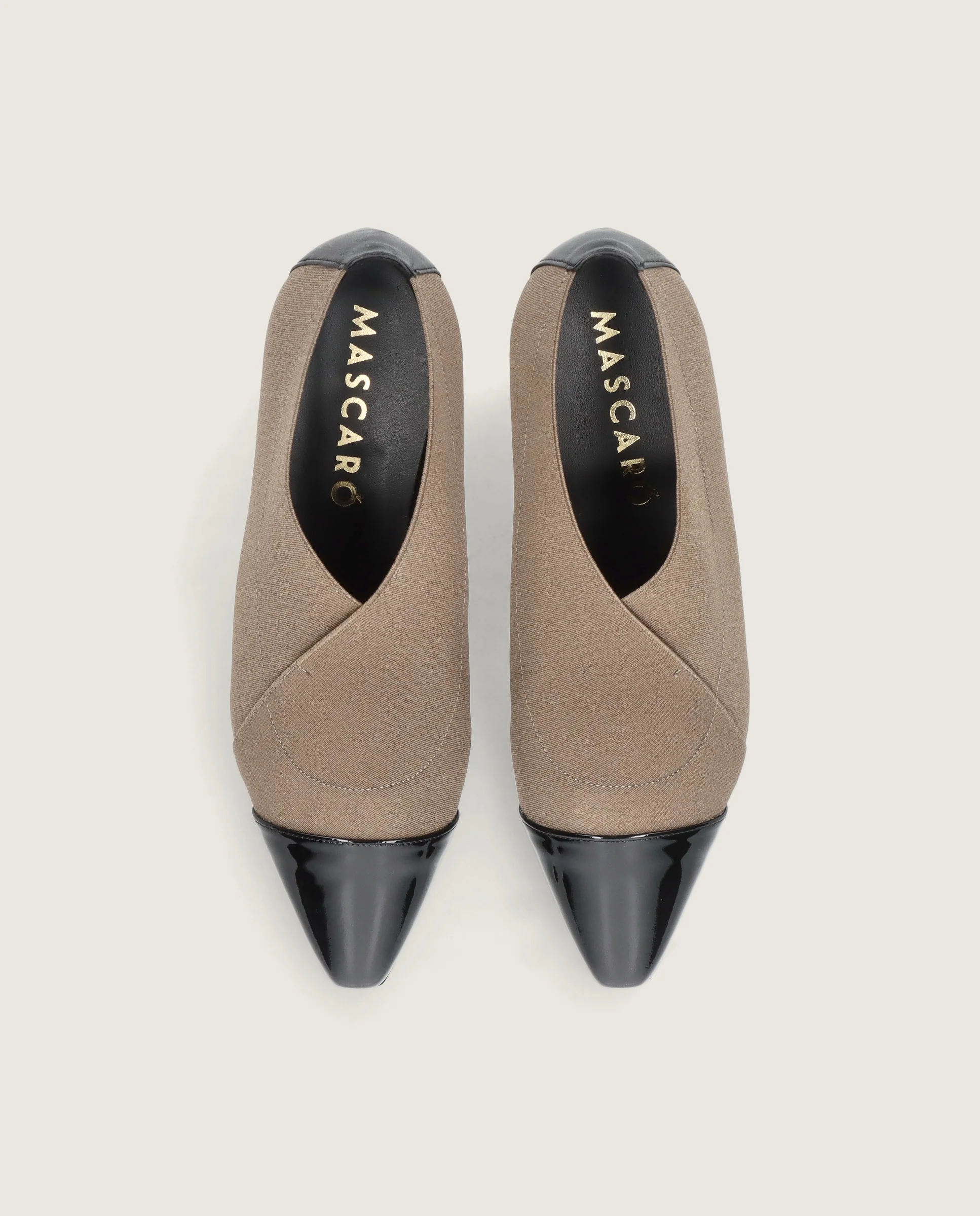 Zapatos Abotinados Greta Negros Tejidos - Image 2