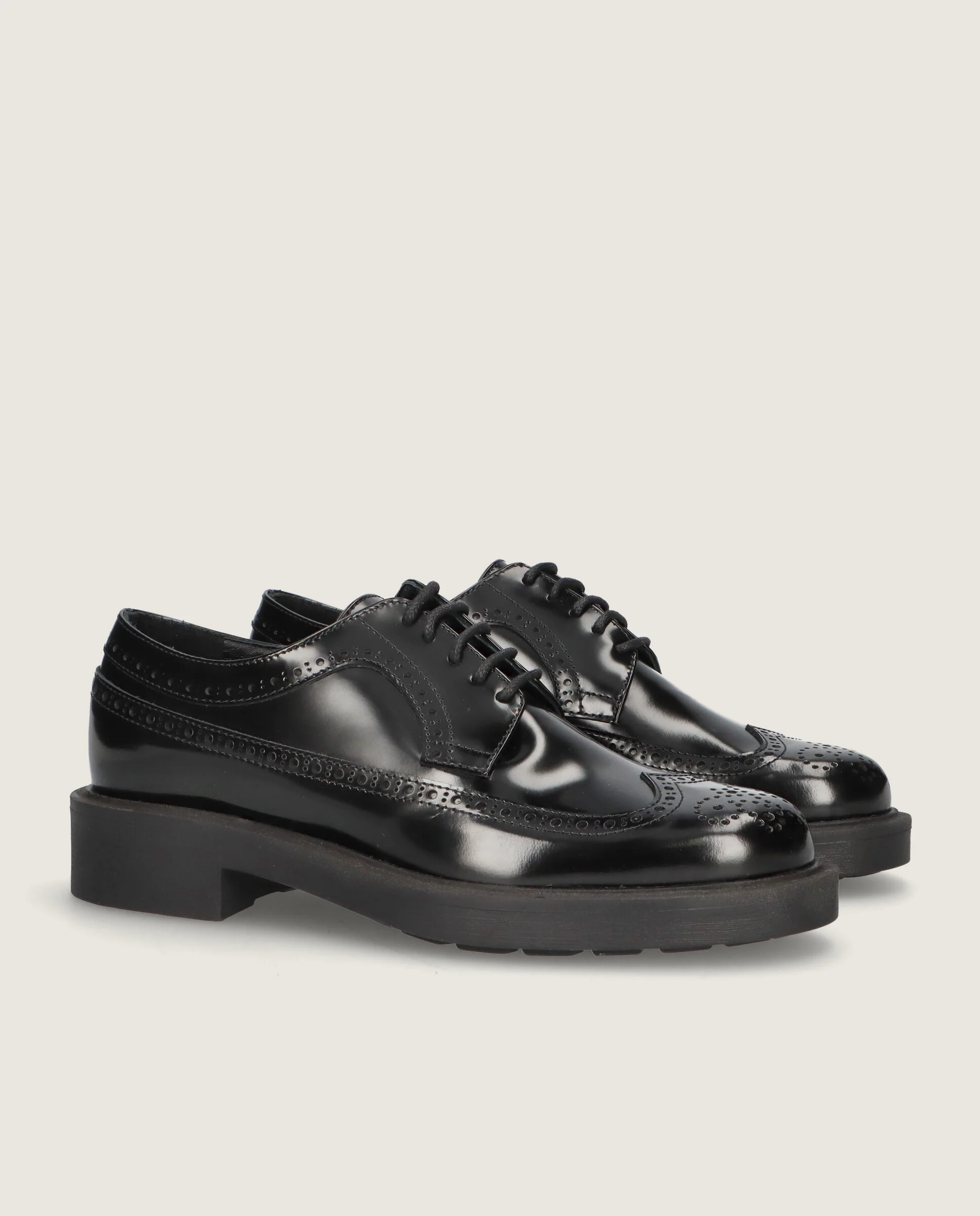 Zapatos Acordonados Ashley Negros Piel