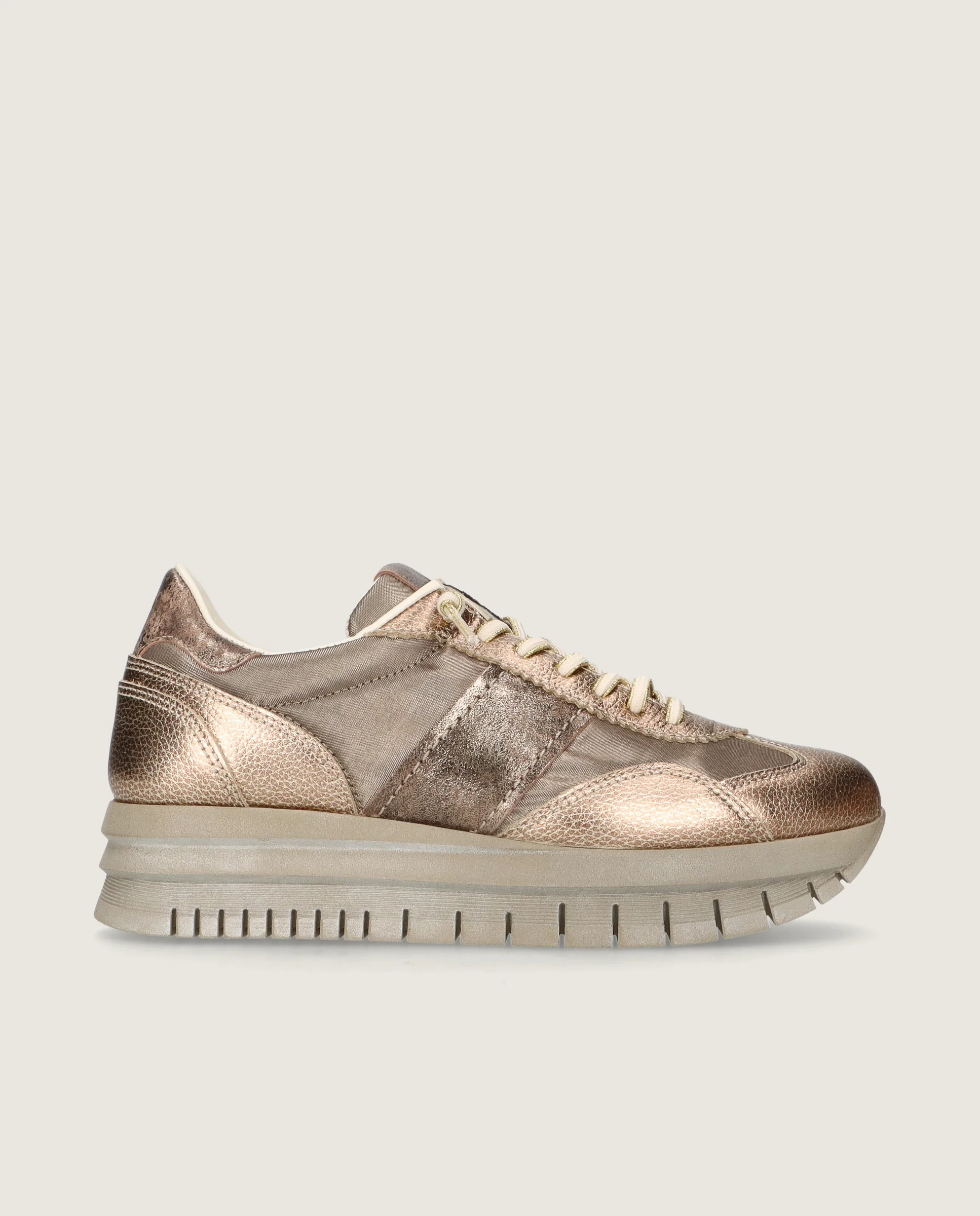 Zapatos Steffi Dorados Pieles metalizadas - Image 3